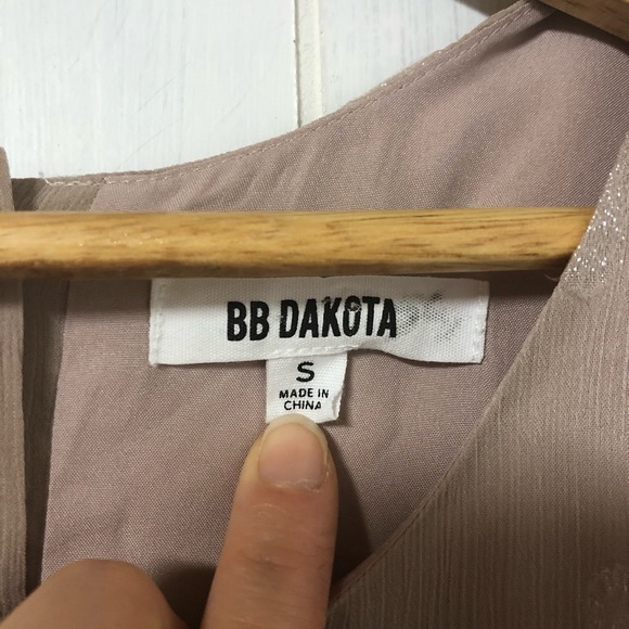 BB Dakota Mauve Long Sleeve Dress Size S NWOT - Picture 10 of 11